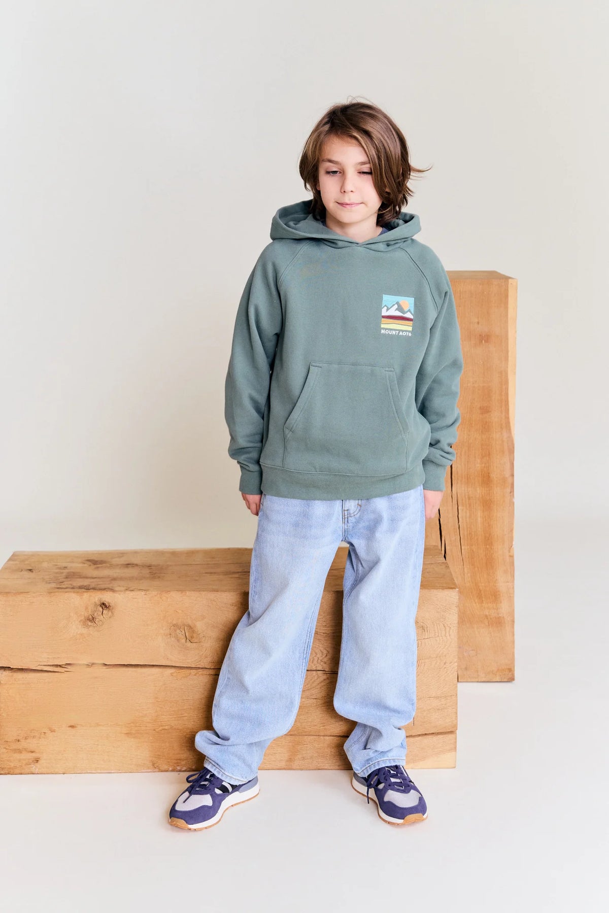 A076 - clyde hoodie hills