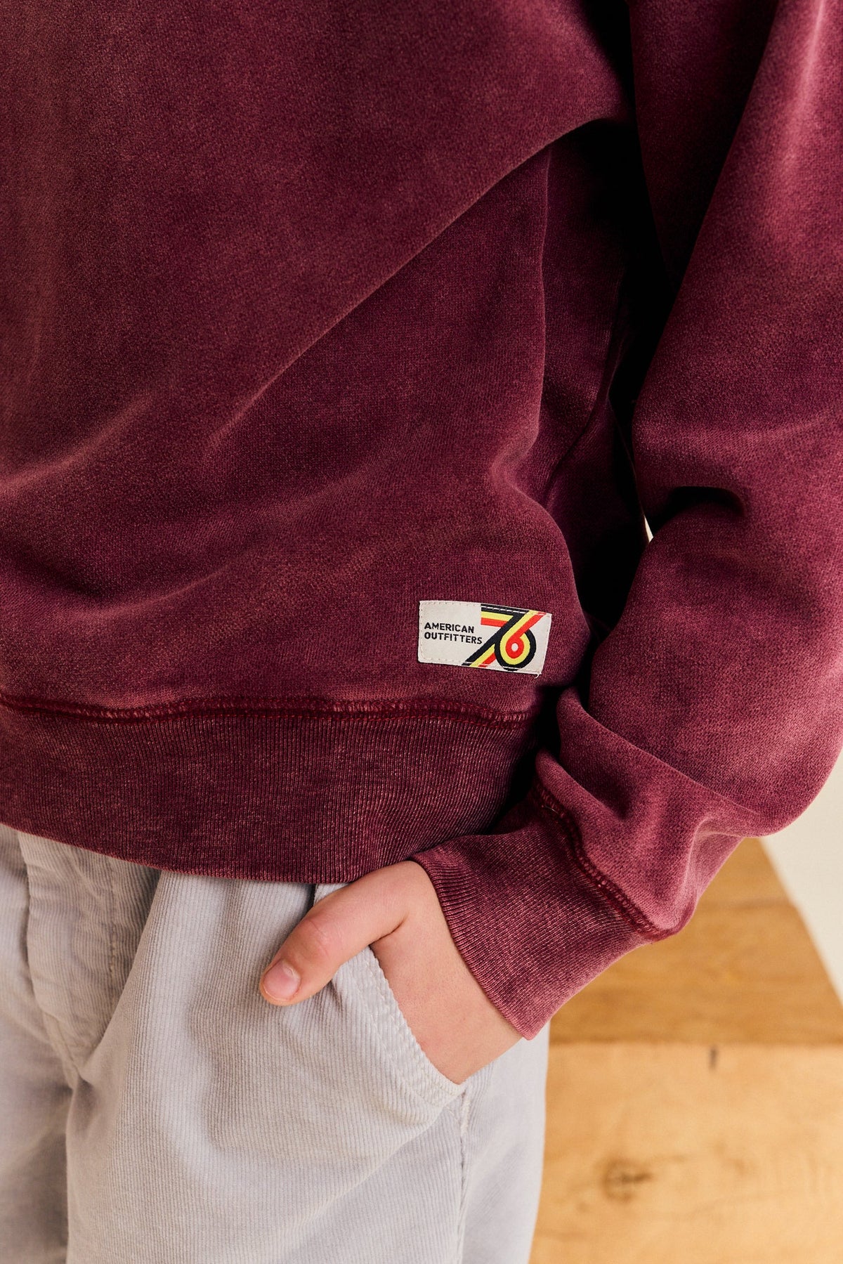 A076 - oscar sweater anniversary
